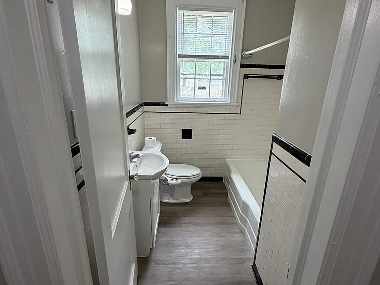 812 E Belt Blvd — Photo 5