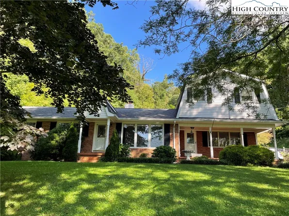 421 Northwest Drive, Jefferson, NC 28640