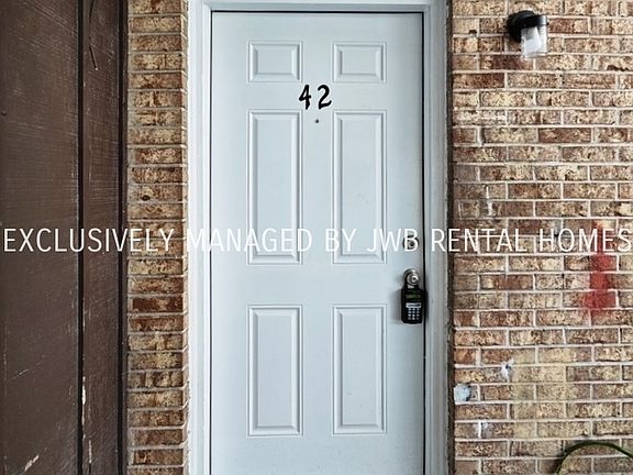 2nd image of 7201 Arlington Expy APT 42