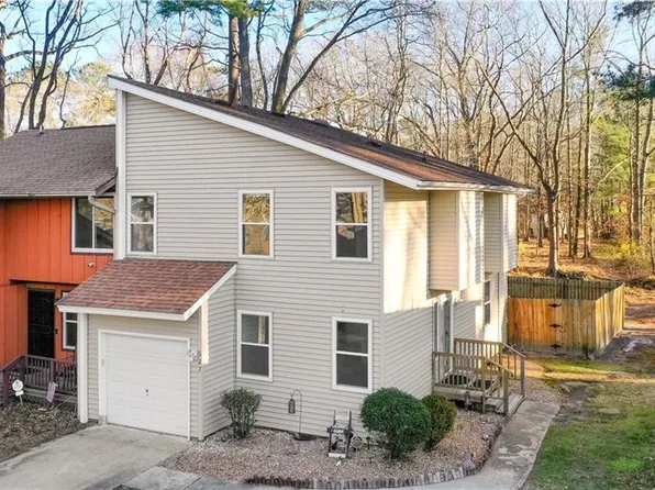 627 Pine Bnd, Chesapeake, VA 23320