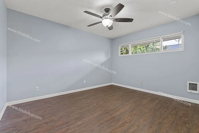7040 N Carey Blvd — Photo 10