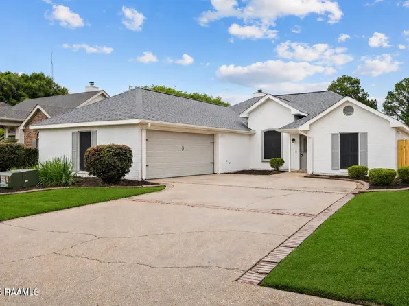 108 Bronze Medal Dr, Lafayette, LA 70506