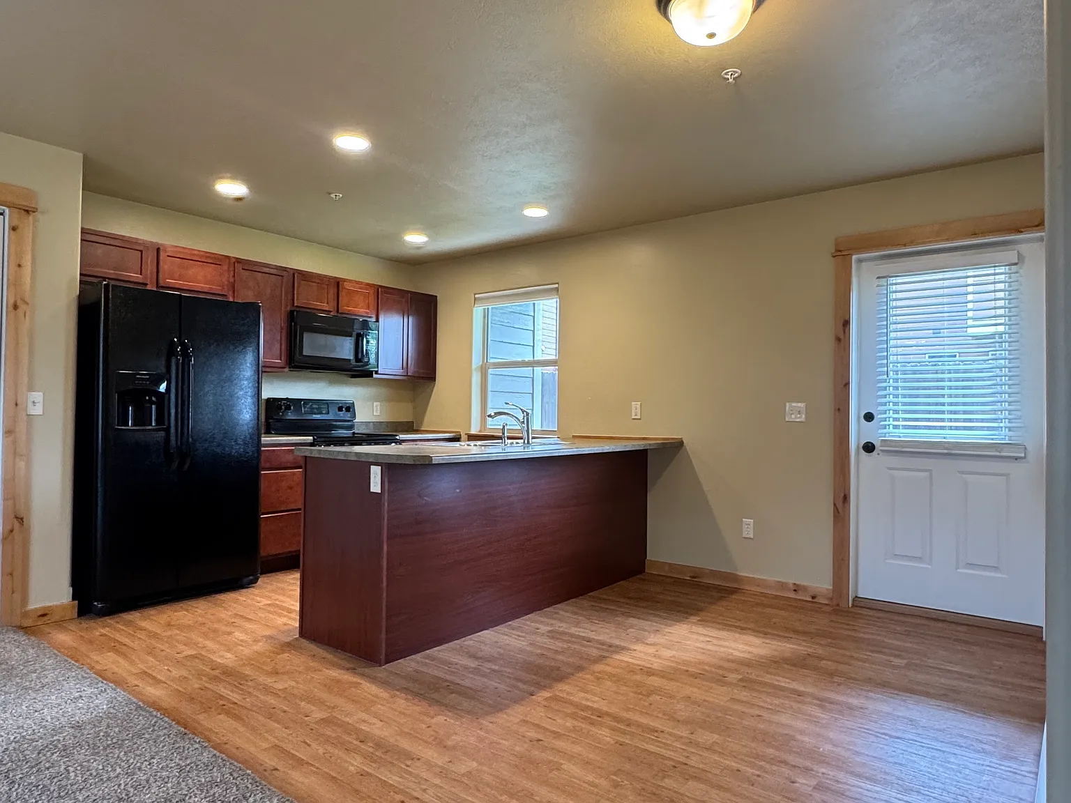 171 Talon Way — Photo 3