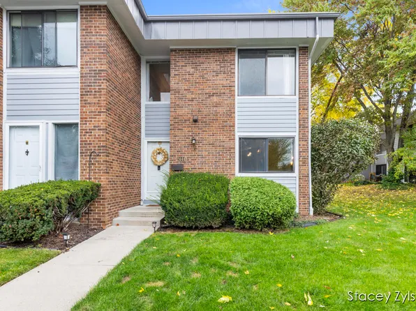 2444 Kingbridge Ter SE, Kentwood, MI 49546