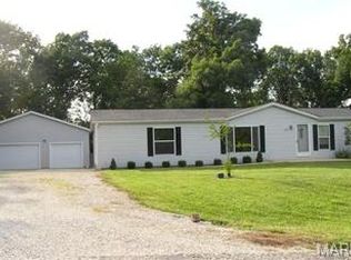 3451 Shamrock Rd, Festus, MO 63028