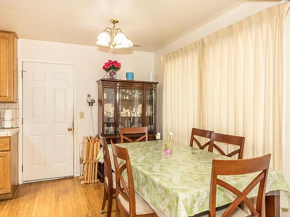 3rd image of 2100 Valleywood Dr