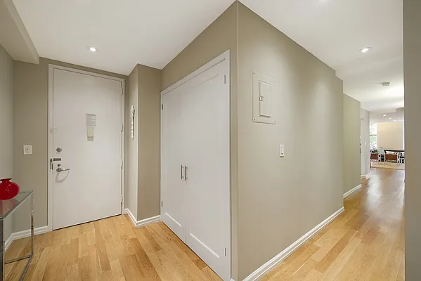 Sold by Nest Seekers International | media 14
