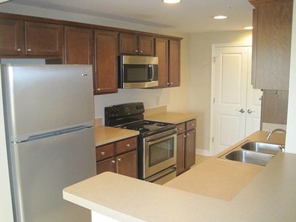 3rd image of 9010 Old Battlefield Blvd APT 204