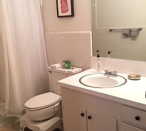 5th image of 1500 Elton Ln APT 6