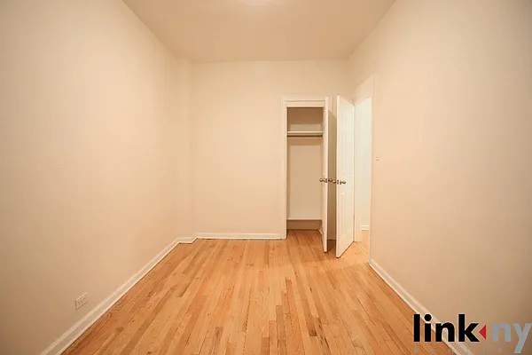 Rented by Link NY Realty | media 23