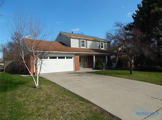 385 Virginia Dr, Wauseon, OH 43567