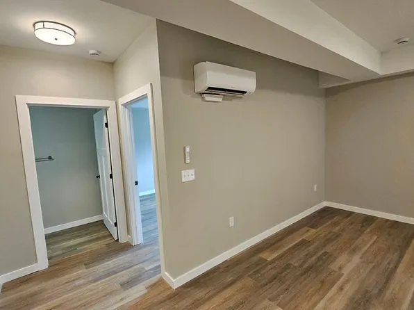 41 W Division St, Evansville, IN