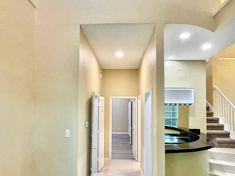 1410 Indian Lake Trl — Photo 4