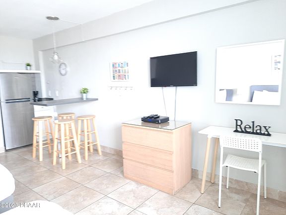 5th image of 800 N Atlantic Ave #321