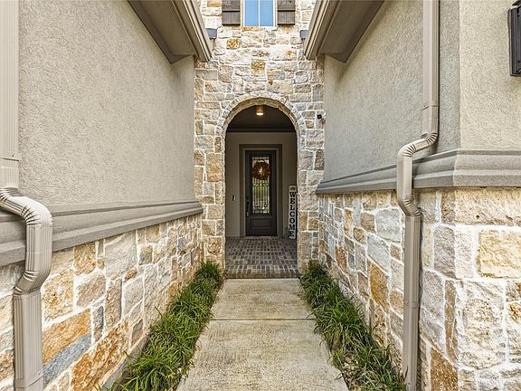 4th image of 231 Bee Balm Ct