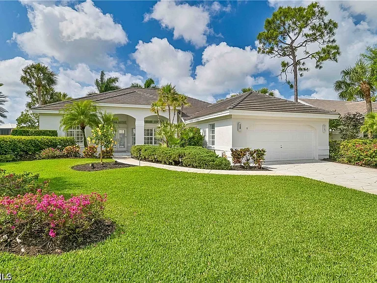 3681 Lakemont Dr — Photo 1