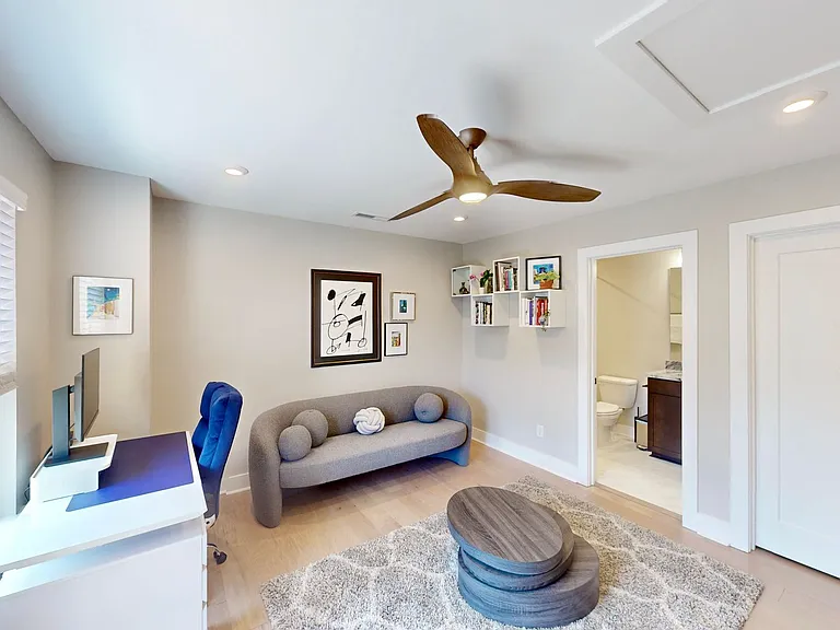 3804 Sky Haven Dr — Photo 36