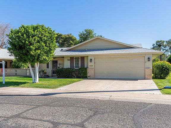 3rd image of 9439 N 110TH Avenue