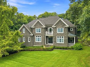 7 Lauro Ridge Ct, Mahopac, NY 10541