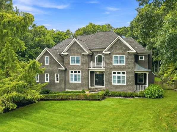 7 Lauro Ridge Court, Mahopac, NY 10541