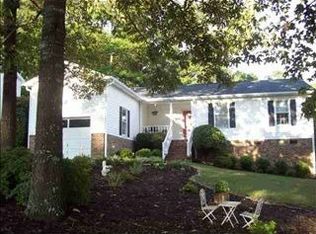 110 W Celestial Dr, Greer, SC 29651