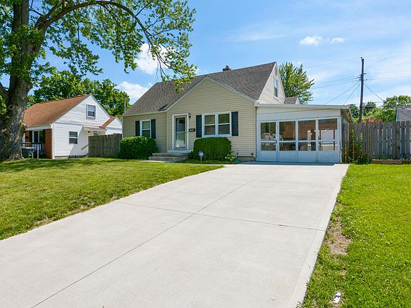 4th image of 2988 Hamilton Ave