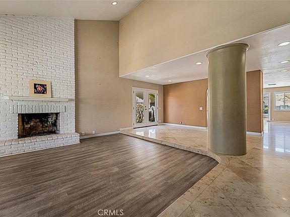 5th image of 25422 Maximus St