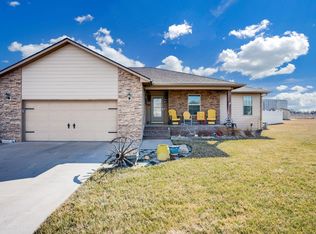 11 Savannah Dr, South Hutchinson, KS 67505