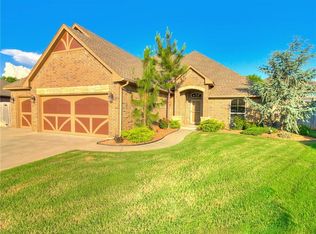 19504 Brookshire Ct, Edmond, OK 73012