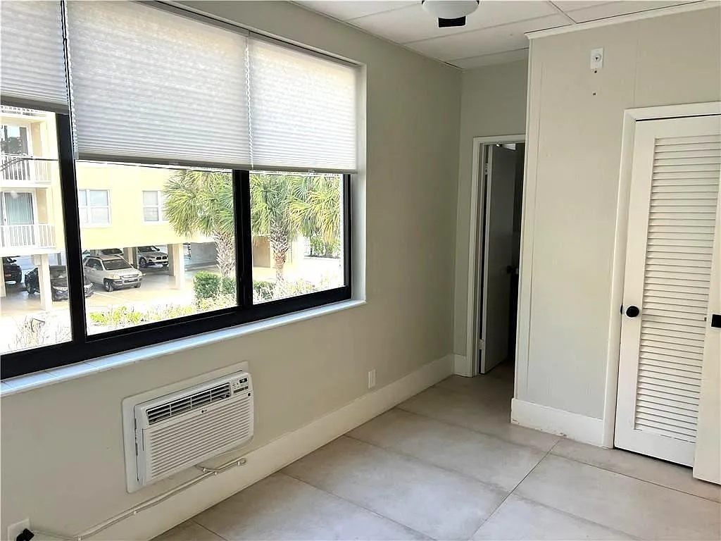 1 bed, 1.0 bath, 600 sqft, $1,580 — Photo 4