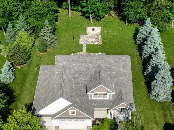 1388 Mamerow LANE W W, Oconomowoc, WI 53066