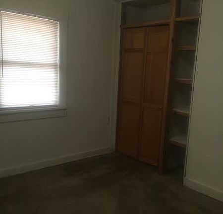 4th image of 1520 SE 7th Ave