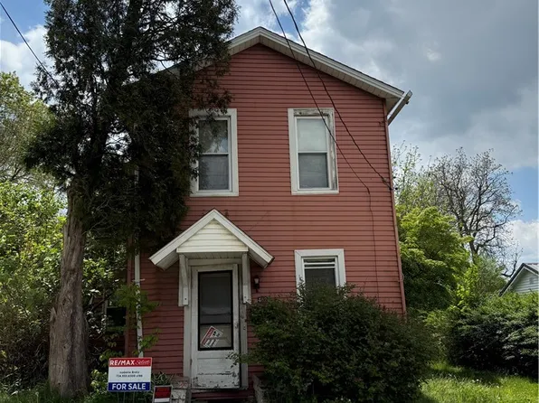 482 Hull St, Sharon, PA 16146