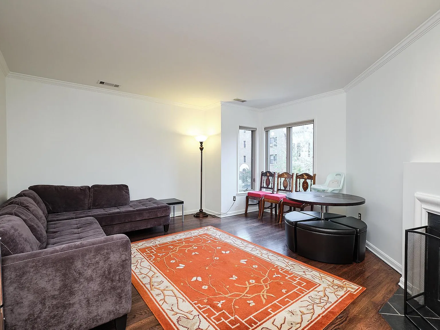 2 bed, 2.5 bath, 1174 sqft, $3,900 — Photo 4
