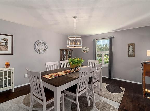 4th image of 140 Abelia Dr