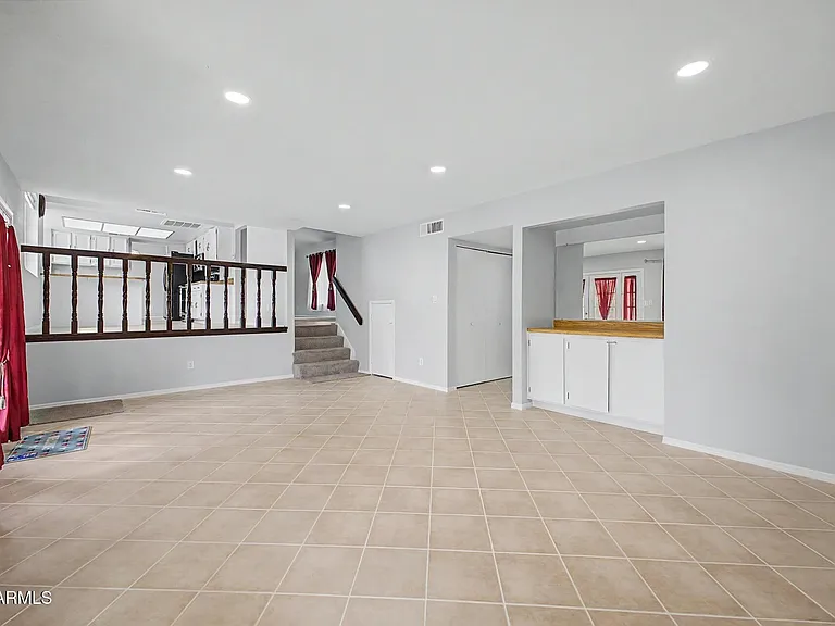 2457 W Redfield Rd — Photo 14