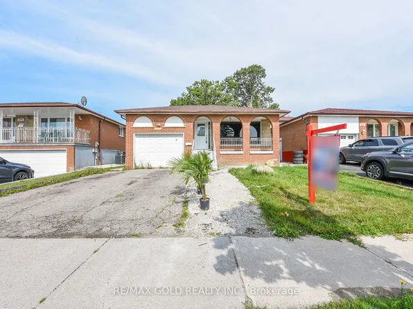 7624 Middleshire Dr, Mississauga, ON L4T 3S2
