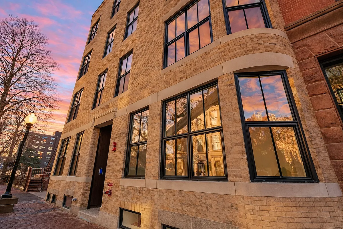 Building Photo - 144 Worcester St #3