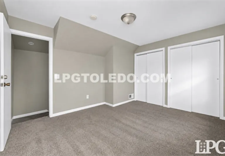 544 Woodsdale Ave — Photo 21