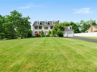 6 McMahon Ln, North Branford, CT 06471