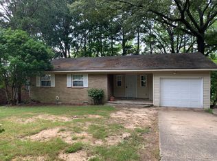 1306 E Twin Lakes Dr, Little Rock, AR 72205