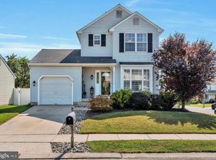 56 Oakton Dr, Atco, NJ 08004