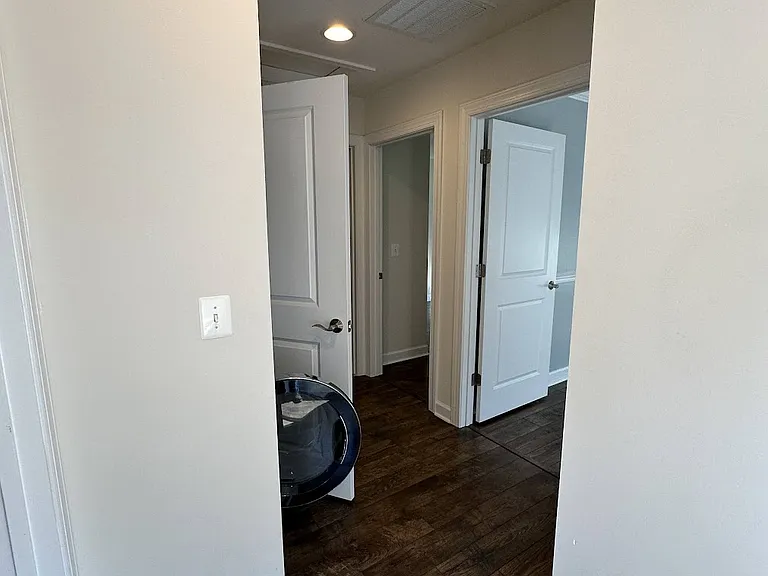 2436 Winthrop Dr — Photo 21