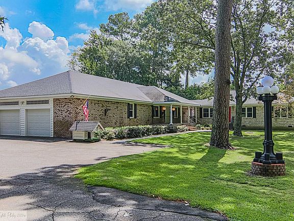 4th image of 609 Lake Shore Dr