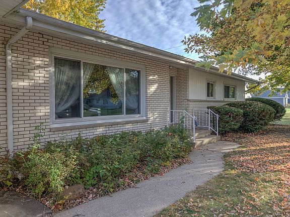 4th image of 43 Hillcrest Dr