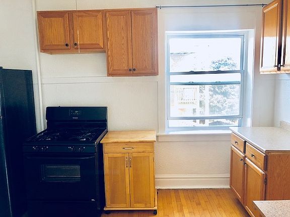 5th image of 4426 N Saint Louis Ave APT 3B