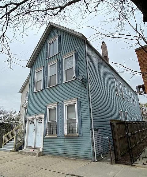 1946 W Belmont Ave #1 — Photo 7