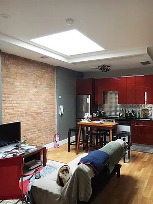 Rented by Nooklyn NYC LLC | media 78