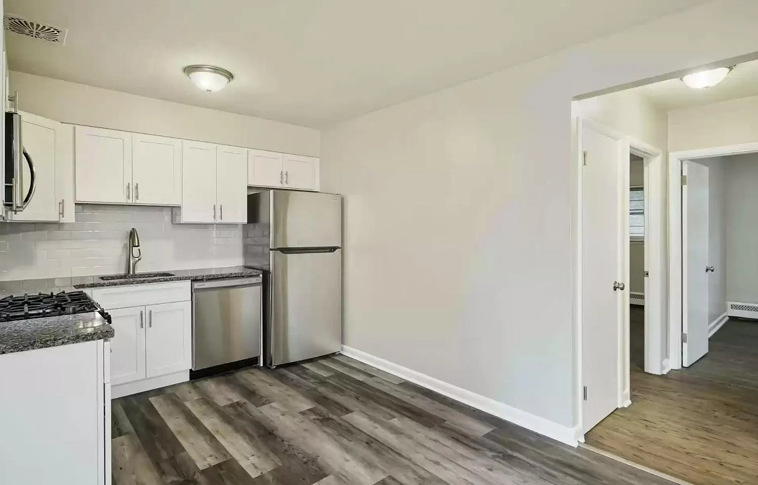7532 Rising Sun Ave — Photo 4