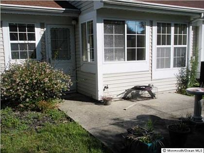 4th image of 1225A Thornbury Ln